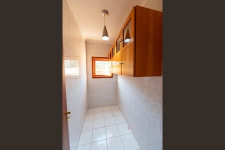 Casa de condomínio para alugar com 282m², 4 quartos e 4 vagasDepósito