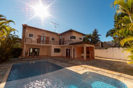 Casa de condomínio para alugar com 282m², 4 quartos e 4 vagasQuintal
