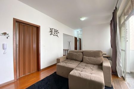 Apartamento à venda com 80m², 2 quartos e 2 vagasSala