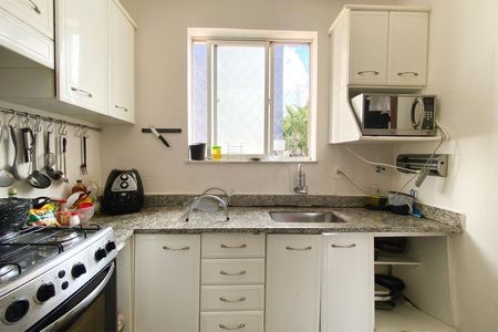 Apartamento à venda com 80m², 2 quartos e 2 vagasCozinha