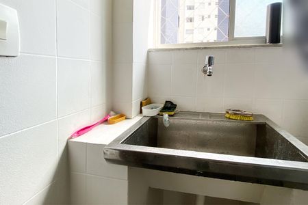 Apartamento à venda com 80m², 2 quartos e 2 vagasÁrea de Serviço