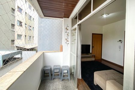 Apartamento à venda com 80m², 2 quartos e 2 vagasVaranda da Sala