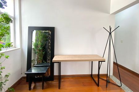 Apartamento à venda com 80m², 2 quartos e 2 vagasSala de Estar