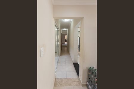 Casa à venda com 270m², 2 quartos e 2 vagas Casa à venda com 270m², 2 quartos e 2 vagasCorredor