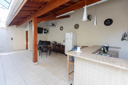 Casa à venda com 270m², 2 quartos e 2 vagas Casa à venda com 270m², 2 quartos e 2 vagasÁrea Gourmet