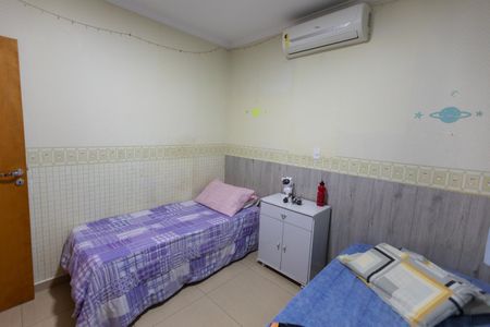 Casa à venda com 270m², 2 quartos e 2 vagas Casa à venda com 270m², 2 quartos e 2 vagasQuarto 1