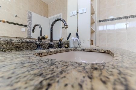 Apartamento para alugar com 174m², 3 quartos e 1 vagaBanheiro da Suíte