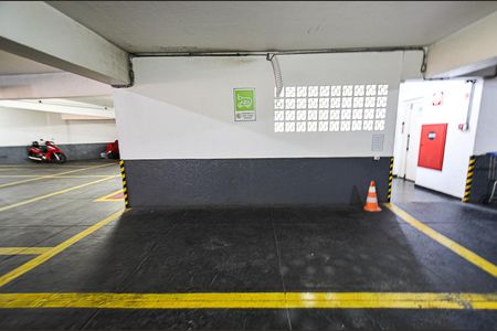 Apartamento para alugar com 44m², 1 quarto e 1 vaga Apartamento para alugar com 44m², 1 quarto e 1 vagaGaragem