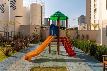 Apartamento para alugar com 29m², 1 quarto e sem vaga Apartamento para alugar com 29m², 1 quarto e sem vagaÁrea comum - Playground