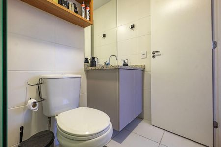 Studio à venda com 25m², 1 quarto e sem vaga Studio à venda com 25m², 1 quarto e sem vagaBanheiro Social