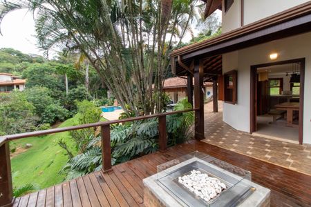 Casa de condomínio para alugar com 348m², 4 quartos e 2 vagas Casa de condomínio para alugar com 348m², 4 quartos e 2 vagasÁREA EXTERNA