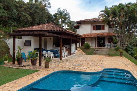 Casa de condomínio para alugar com 348m², 4 quartos e 2 vagas Casa de condomínio para alugar com 348m², 4 quartos e 2 vagas ÁREA EXTERNA FACHADA