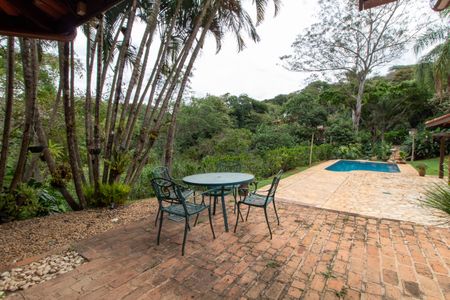 Casa de condomínio para alugar com 348m², 4 quartos e 2 vagas Casa de condomínio para alugar com 348m², 4 quartos e 2 vagas ÁREA EXTERNA