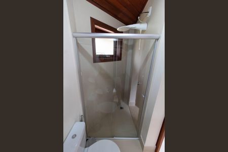 Casa de condomínio para alugar com 348m², 4 quartos e 2 vagas Casa de condomínio para alugar com 348m², 4 quartos e 2 vagasBANHEIRO DA SUITE 2