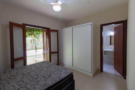 Casa de condomínio para alugar com 348m², 4 quartos e 2 vagas Casa de condomínio para alugar com 348m², 4 quartos e 2 vagasSUITE 4 TÉRREO