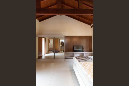 Casa de condomínio para alugar com 348m², 4 quartos e 2 vagas Casa de condomínio para alugar com 348m², 4 quartos e 2 vagasSUITE 1