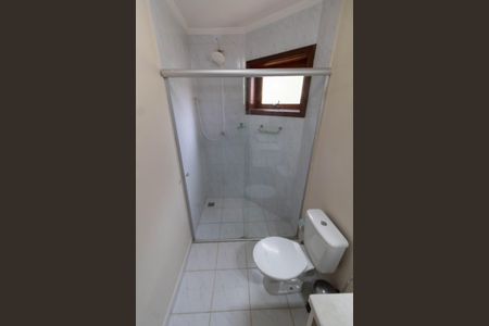 Casa de condomínio para alugar com 348m², 4 quartos e 2 vagas Casa de condomínio para alugar com 348m², 4 quartos e 2 vagasBANHEIRO DA SUITE 4