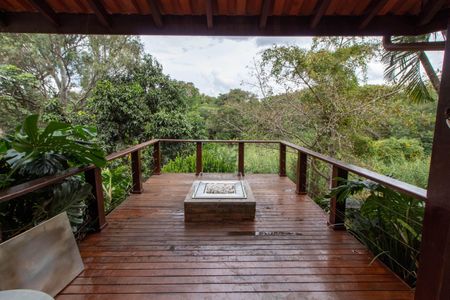 Casa de condomínio para alugar com 348m², 4 quartos e 2 vagas Casa de condomínio para alugar com 348m², 4 quartos e 2 vagasÁREA EXTERNA