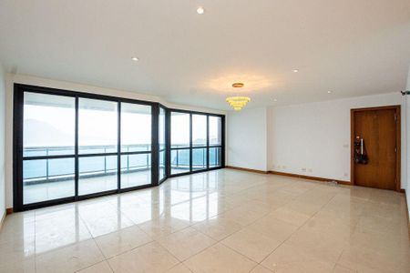 Apartamento à venda com 4 quartos, 220m² em Boa Viagem, Niterói