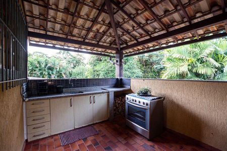 Casa à venda com 440m², 4 quartos e 8 vagas