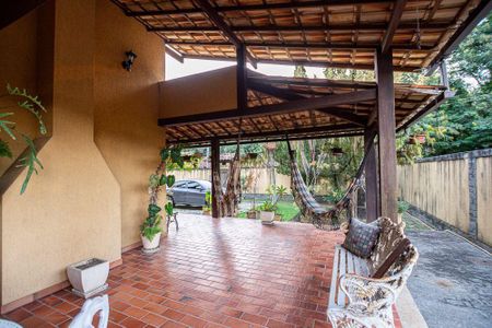 Casa à venda com 440m², 4 quartos e 8 vagas