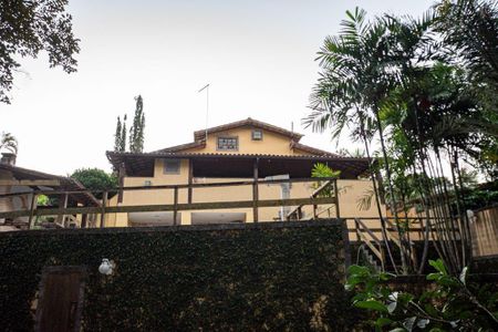 Casa à venda com 440m², 4 quartos e 8 vagas