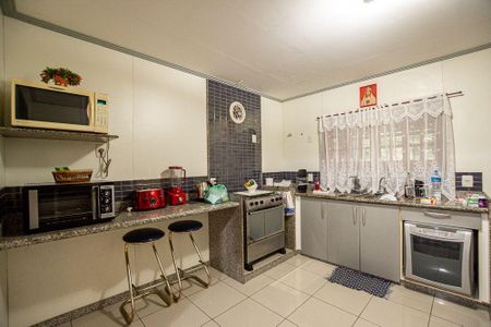 Casa à venda com 440m², 4 quartos e 8 vagas