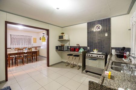 Casa à venda com 440m², 4 quartos e 8 vagas