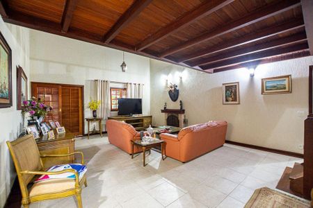 Casa à venda com 4 quartos, 440m² em Vila Progresso, Niterói