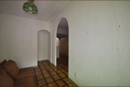 Casa para alugar com 100m², 2 quartos e 1 vagaSala