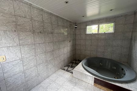 Casa para alugar com 400m², 3 quartos e 5 vagas Casa para alugar com 400m², 3 quartos e 5 vagasBanheiro da suíte