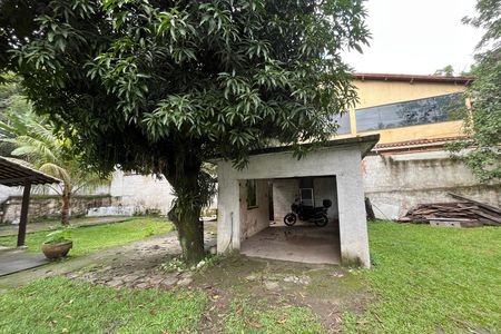 Casa para alugar com 400m², 3 quartos e 5 vagas Casa para alugar com 400m², 3 quartos e 5 vagasQuintal