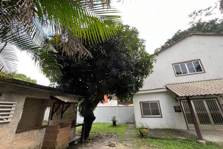 Casa para alugar com 400m², 3 quartos e 5 vagas Casa para alugar com 400m², 3 quartos e 5 vagasQuintal