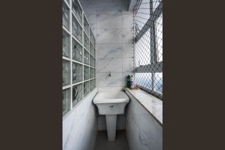 Apartamento para alugar com 86m², 2 quartos e 1 vagaÁrea de Serviço