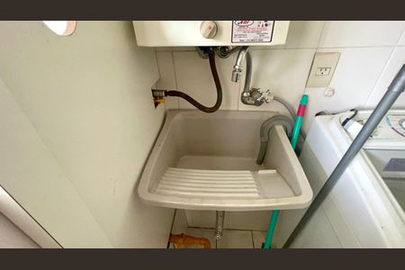 Apartamento à venda com 49m², 1 quarto e 1 vaga Apartamento à venda com 49m², 1 quarto e 1 vagaÁrea de Serviço