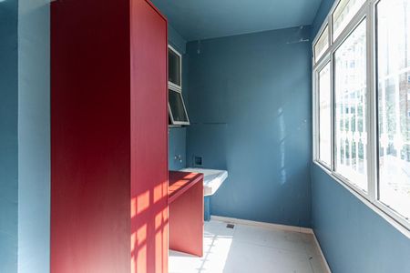 Apartamento à venda com 204m², 3 quartos e 1 vagaÁrea de Serviço