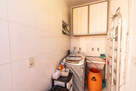 Casa à venda com 170m², 3 quartos e 4 vagasÁrea de serviço