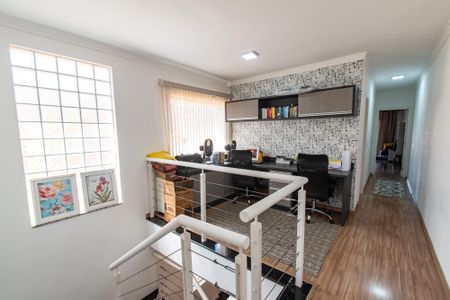 Casa à venda com 170m², 3 quartos e 4 vagasEscritório