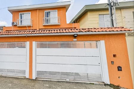 Casa à venda com 170m², 3 quartos e 4 vagasFachada