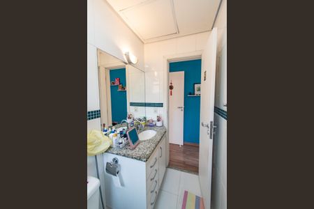 Casa à venda com 170m², 3 quartos e 4 vagasBanheiro da suíte 1