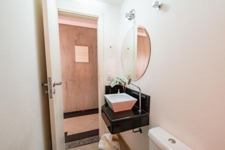 Casa à venda com 170m², 3 quartos e 4 vagasLavabo