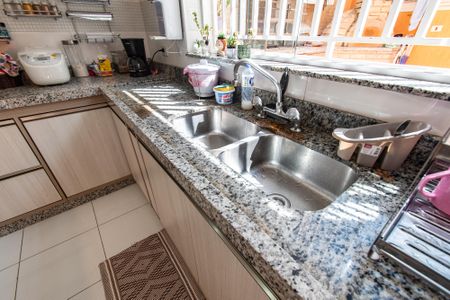 Casa à venda com 170m², 3 quartos e 4 vagasCozinha