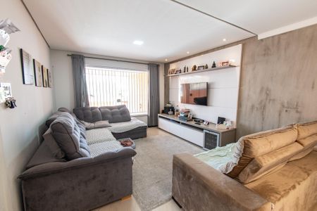 Casa à venda com 170m², 3 quartos e 4 vagasSala