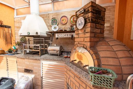 Casa à venda com 170m², 3 quartos e 4 vagasChurrasqueira