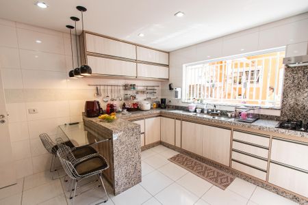 Casa à venda com 170m², 3 quartos e 4 vagasCozinha