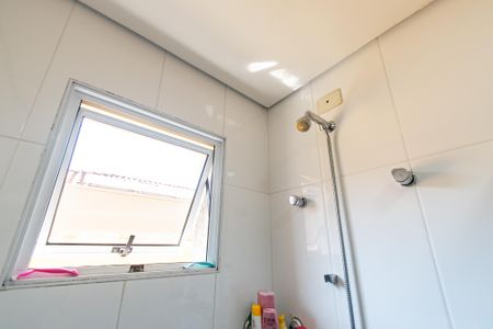 Casa à venda com 170m², 3 quartos e 4 vagasBanheiro da suíte 1