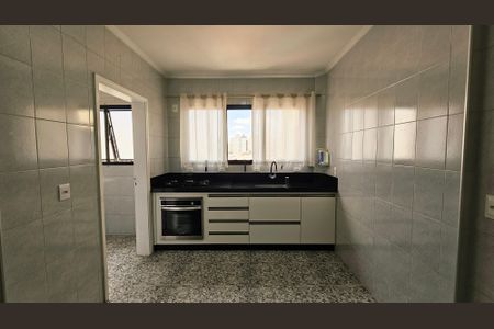 Apartamento para alugar com 107m², 3 quartos e 1 vagaCozinha e Área de Serviço