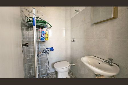 Apartamento para alugar com 107m², 3 quartos e 1 vagaBanheiro de Serviço