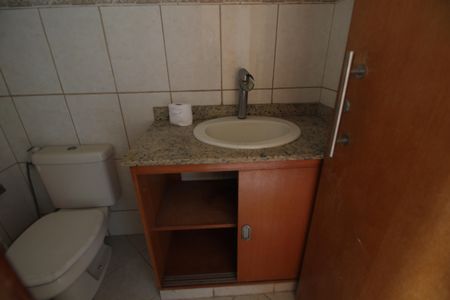 Casa de condomínio para alugar com 249m², 3 quartos e 3 vagasLavabo 1
