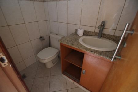 Casa de condomínio para alugar com 249m², 3 quartos e 3 vagasLavabo 1